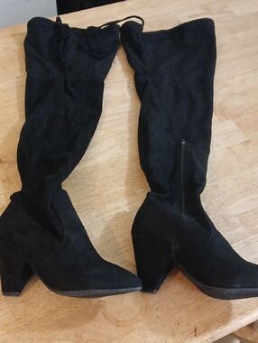 Hot Tomato Black Over-the-Knee Block Heel Boots